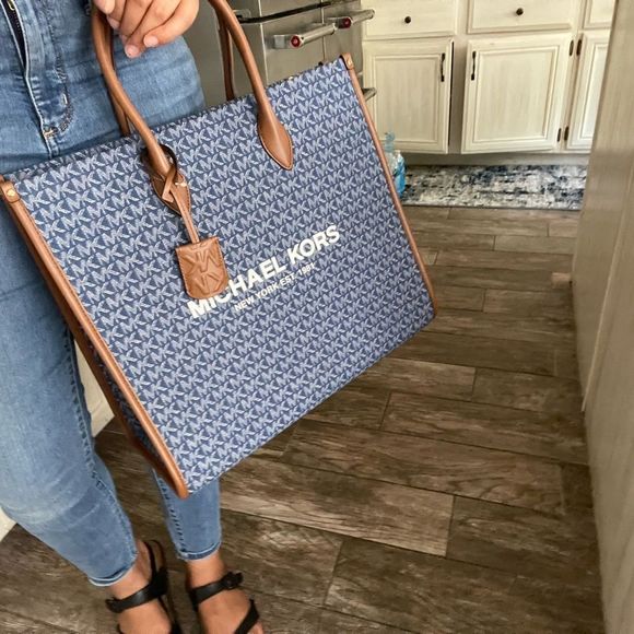 New Michael Kors miltela large tote denim multi - Picture 8 of 9